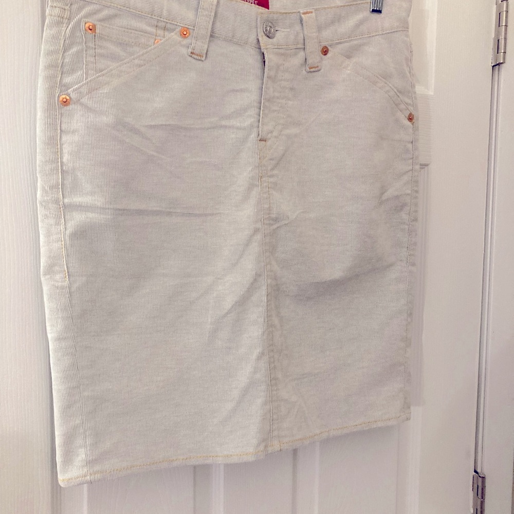 Levies gray corduroy pencil skirts.